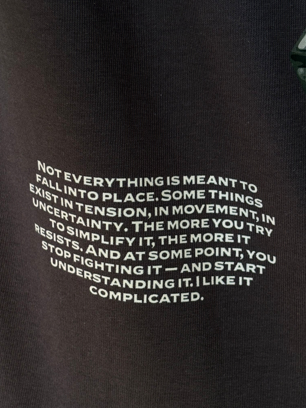 I LIKE IT COMPLICATED OVERSIZE TEE ASPHALT